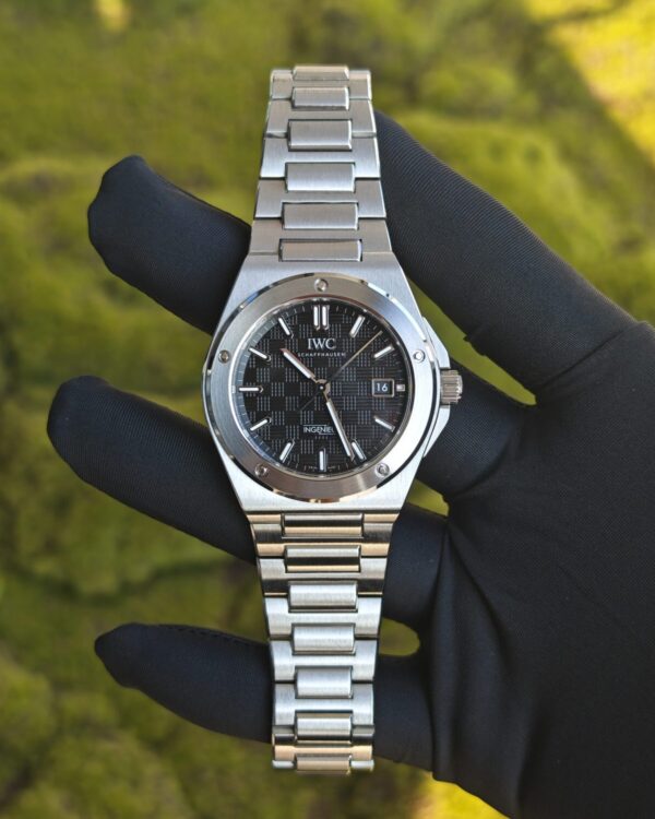 IWC Engineer Series IW328908 black dial, dial secondary calibration, equipped with solid needle shafts and secondary polishing of case and strap, equipped with SW200 movement — custom-built watch