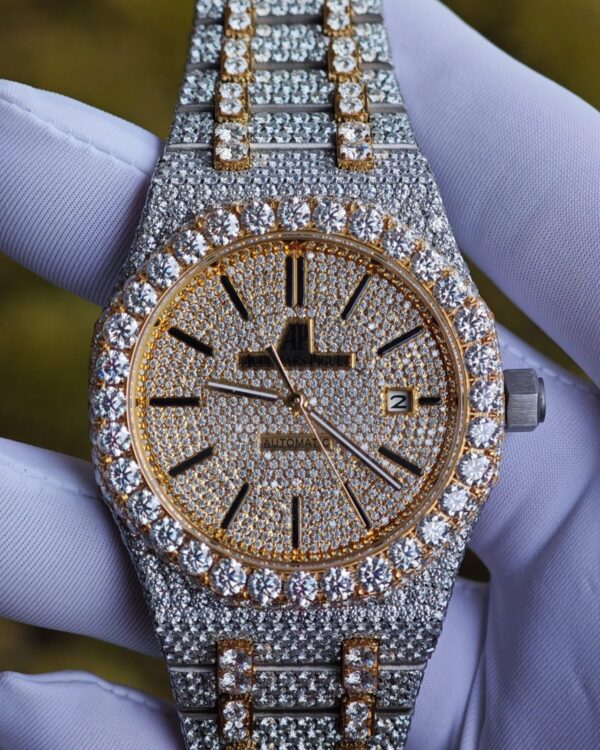 Customized all diamond Audemars Piguet AP15400, gold color scheme, case and strap handmade with natural diamonds using Swiss craftsmanship, customized all diamond dial, and the best 3120 integrated movement. — custom-built watch