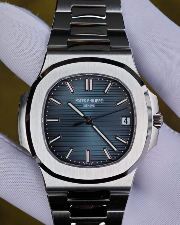 Patek Philippe 5711 blue dial, customized imported substitute dial, equipped with original genuine hands, calendar, and original genuine 324 movement, using original data German CNC technology reference-accuratecustomized case and strap. — custom-built watch