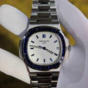 (Advanced Customization) Patek Philippe 5711/111P, original data reference-accuratecustomized case and strap, hand inlaid sapphire outer ring, customized best white dial, hands, calendar, Dandong 324 integrated movement — custom-built watch