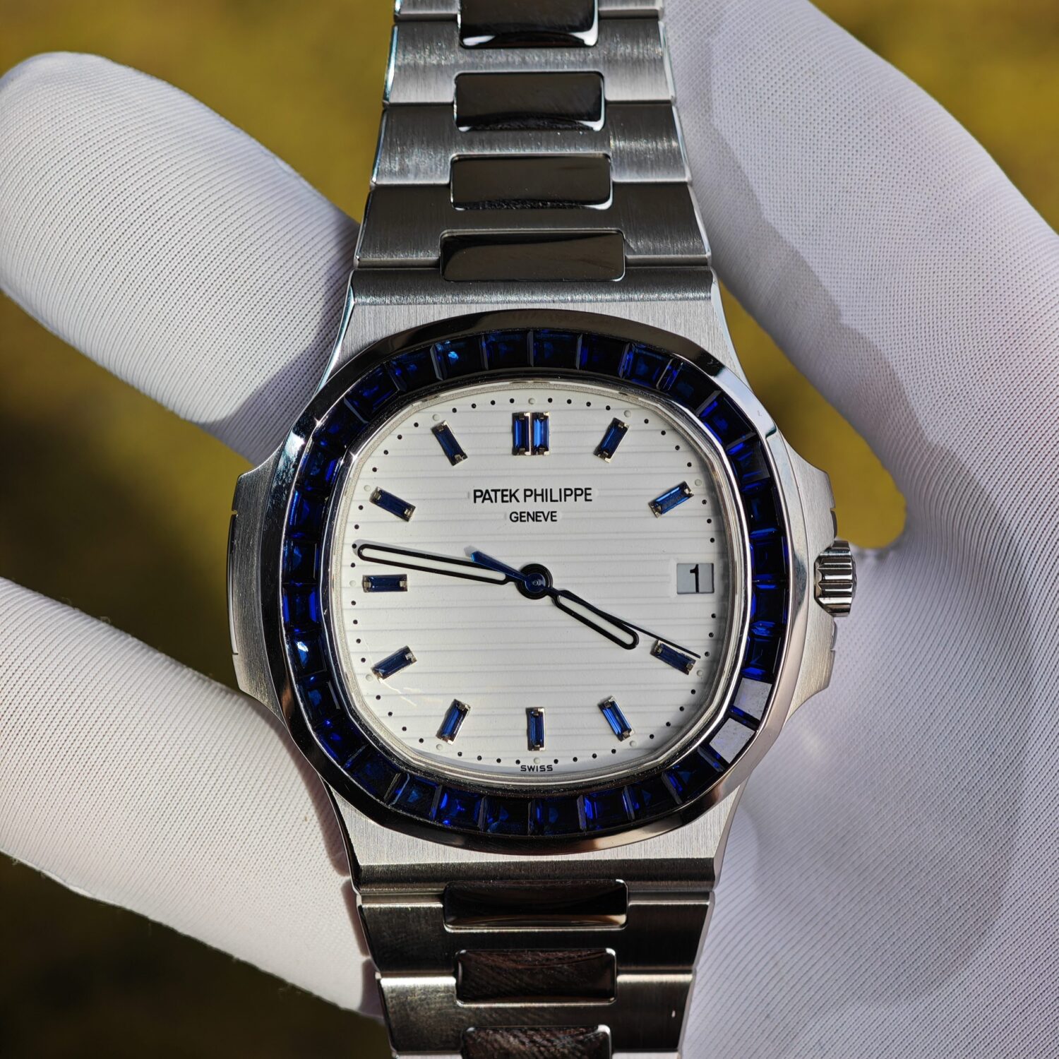 (Advanced Customization) Patek Philippe 5711/111P, original data reference-accuratecustomized case and strap, hand inlaid sapphire outer ring, customized best white dial, hands, calendar, Dandong 324 integrated movement — custom-built watch