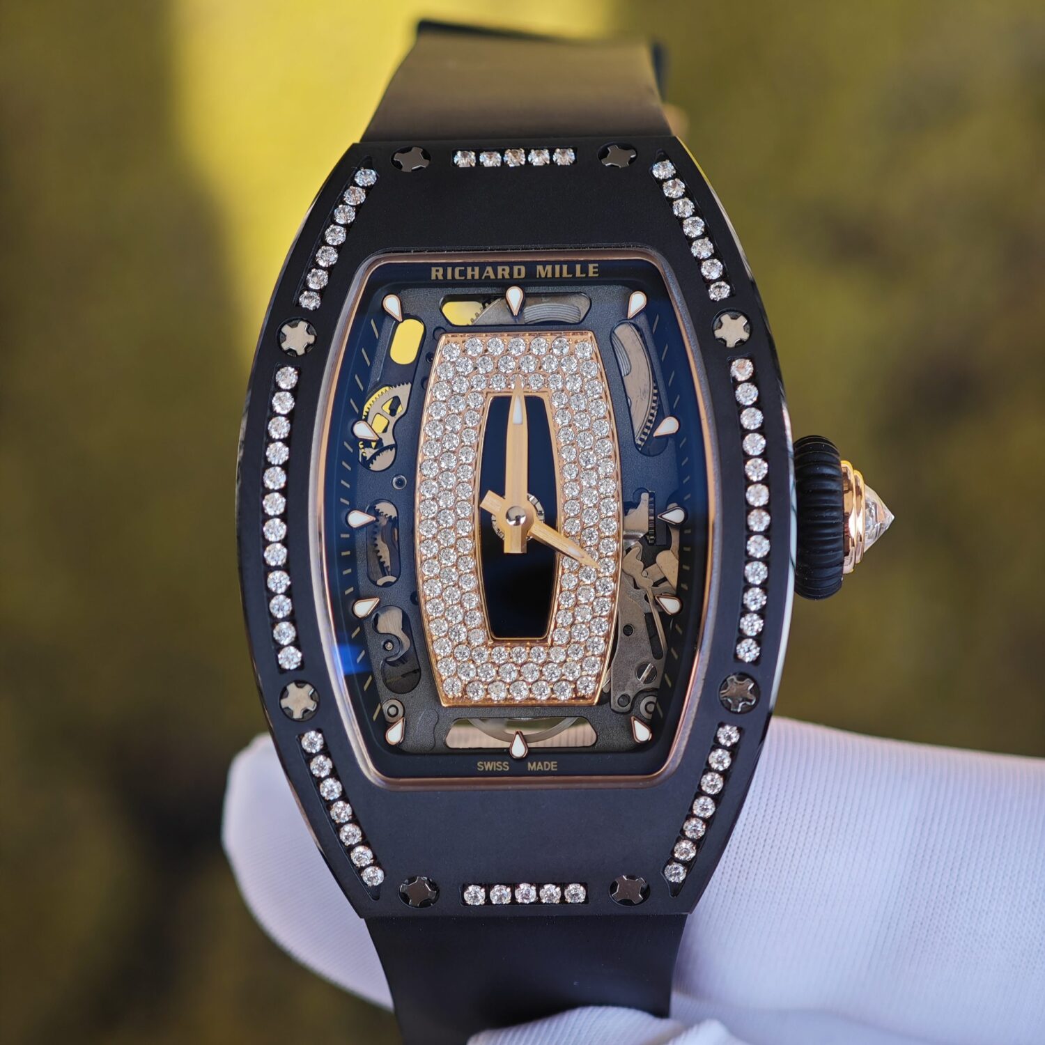 Customized Richard Mille RM 07-01 ladies’ series watch, featuring an imported black ceramic case, inlaid with natural diamonds, and a reference-accuratecustomized integrated movement — custom-built watch
