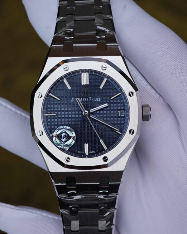 Royal Oak 41mm 15500, the latest version of APS, equipped with a blue dial, original data reference-accuratecustomized 4302 integrated movement (no card adjustment) — custom-built watch