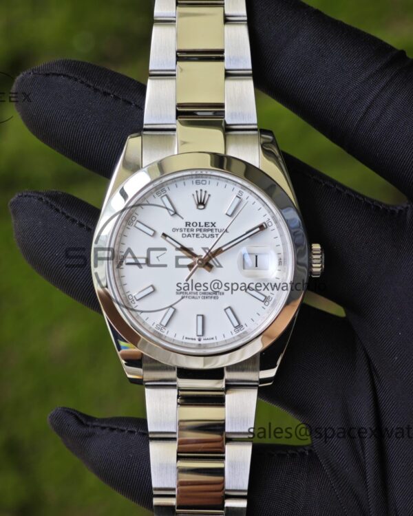 41mm Rolex DateJust m126300 white dial, custom modified genuine watch accessories, outer ring, dial, faithful, hands, Dandong 3235 integrated movement, 904L steel case strap — custom-built watch