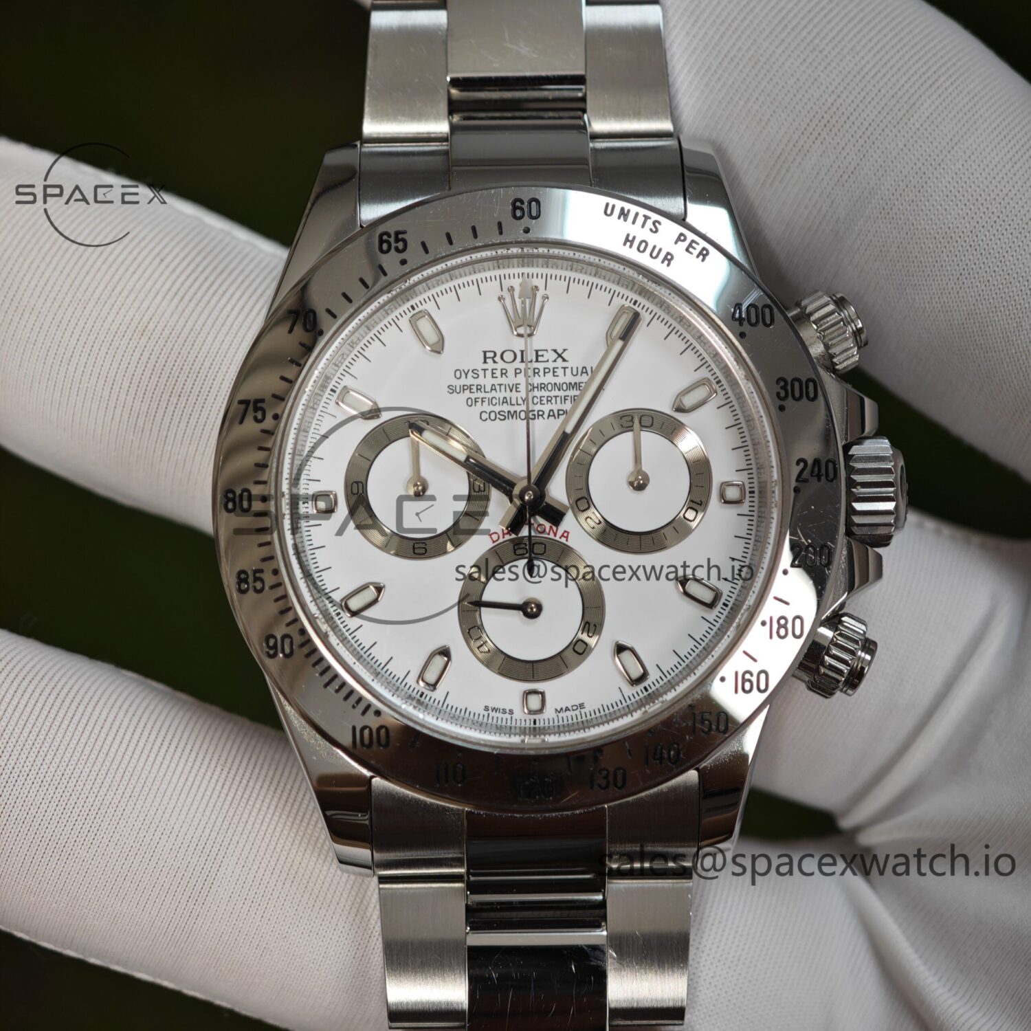 Rolex Daytona 116520 comes with five original accessories, including dial, bezel, hands, faithful, and crown. 1: 1CNC customized 904L stainless steel case and strap, Dandong 4130 integrated movement — custom-built watch