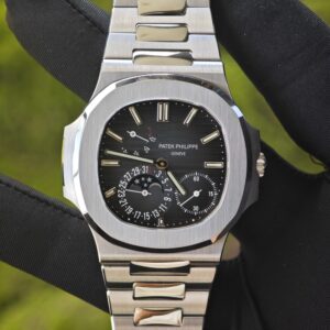 (Top customization) Patek Philippe Nautilus 5712A is equipped with original dial, original hands, customized substitute moon phase dial, needle shaft ball top polishing, reference-accuratecustomized case and strap with secondary polishing and grinding, ACE240 integrated movement — custom-built watch