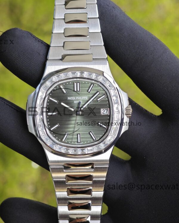 (Regular customization) Patek Philippe 5711 green dial, diamond bezel, customized best alternative dial pointer calendar, German CNC technology reference-accuratecustomized 316L stainless steel case and strap, hand inlaid diamond bezel, Dandong 324 integrated movement — custom-built watch