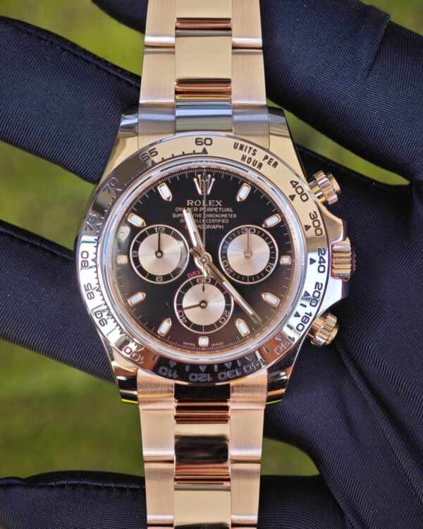 Rolex Daytona 116505 rose gold, German CNC customized 18K pure gold case and strap, modified with original genuine dial, hands, faithful, and bezel. Dandong 4130 Movement — custom-built watch