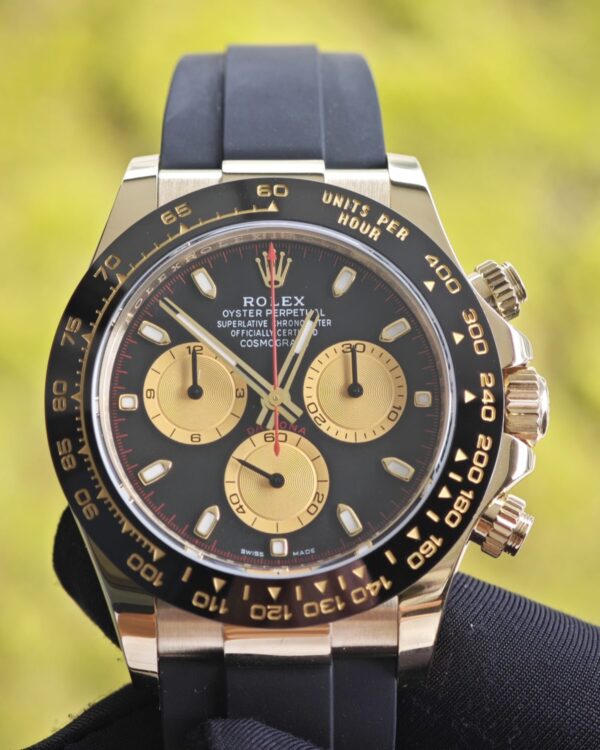 Rolex Daytona 116518 Devil’s Eye, customized reference-accuratedial, hands, customized outer ring (chamfer consistent with GEN), case buckle polished twice and plated with 18K gold, Oysterflex strap, Dandong 4130 movement — custom-built watch