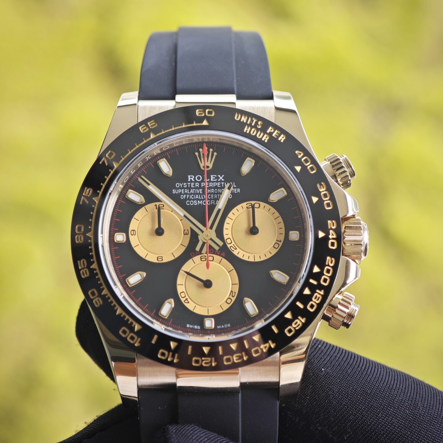 Rolex Daytona 116518 Devil’s Eye, customized reference-accuratedial, hands, customized outer ring (chamfer consistent with GEN), case buckle polished twice and plated with 18K gold, Oysterflex strap, Dandong 4130 movement — custom-built watch