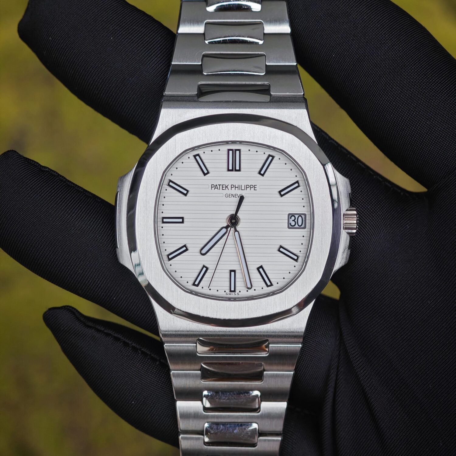 Patek Philippe 5711/1A Snow Mountain White, equipped with original genuine dial, hands, calendar, and original genuine 324 integrated movement, using original data German CNC technology reference-accuratecustomized case and strap. — custom-built watch