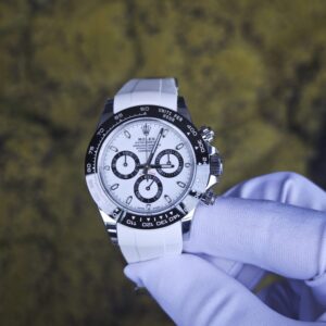 BT factory Rolex Daytona 116500 Panda, equipped with a white fluororubber strap and Dandong 4130 integrated movement. — custom-built watch