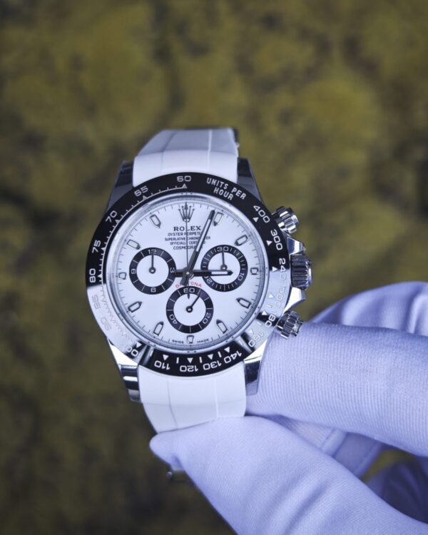 BT factory Rolex Daytona 116500 Panda, equipped with a white fluororubber strap and Dandong 4130 integrated movement. — custom-built watch