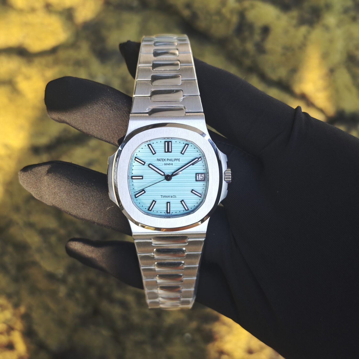PPF version Patek Philippe 5711 Tiffany blue dial, dial and hands undergo secondary adjustment and refinement, Dandong 324 integrated movement — custom-built watch