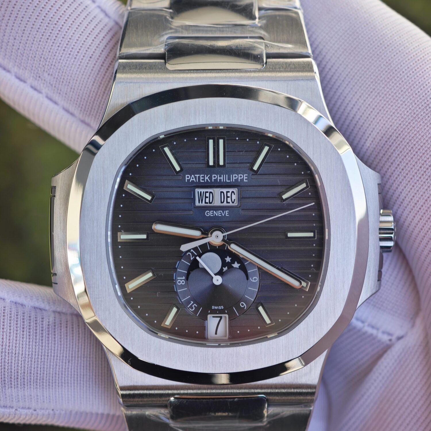Customized Patek Philippe Nautilus P5726 Calendar | ACE Full featured Movement, equipped with quadruple cardless balance wheel and pure gold automatic tourbillon as standard, all functions are truly usable, and comes with a reference-accuratecustomized case and strap — custom-built watch