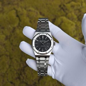 Audemars Piguet AP15400 with black dial, equipped with genuine dial, genuine hands, genuine date disc, genuine bezel, genuine crown, and genuine screws. The case and bracelet have undergone secondary polishing and refinishing. Equipped with the Caliber 3120 integrated automatic movement. — custom-built watch