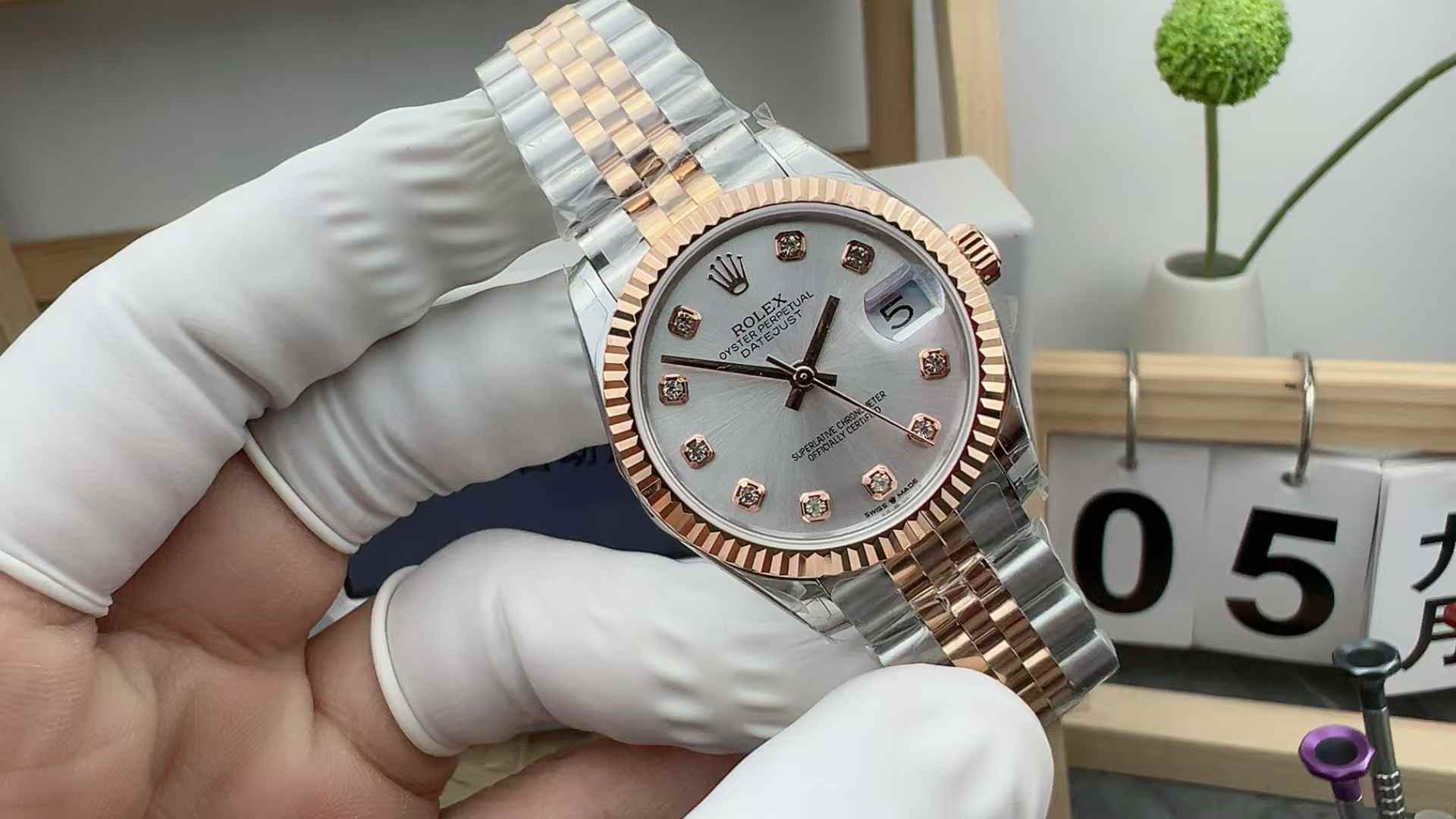 GS Factory Rolex Log 278271 White Fritillaria Rose Gold 31MM Women's Steel Band