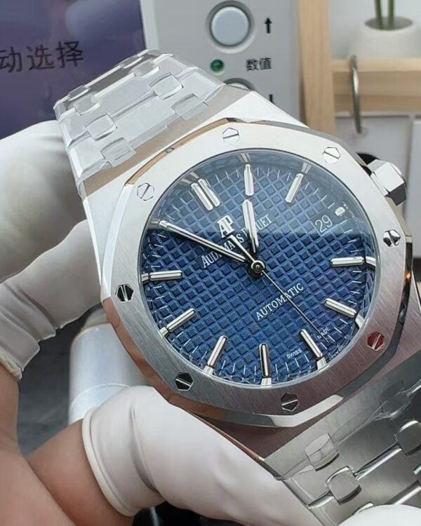 RC Audemars Piguet Royal Oak 15450   Steel strip blue plate