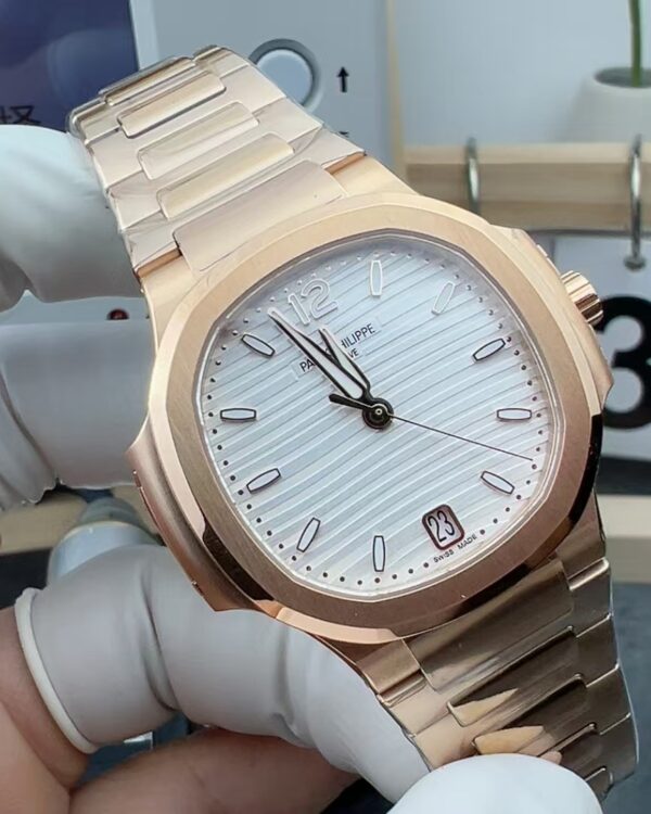 3K Patek Philippe rose gold female Nautilus 7118 white plate