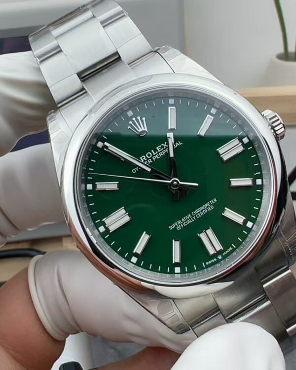 VS Rolex Green Plate Perpetual 134300 Steel Strip