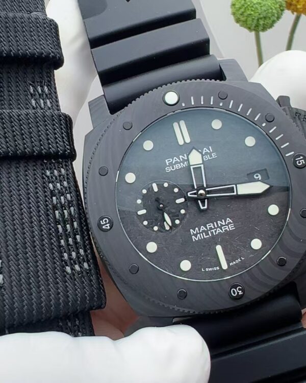 VS Panerai 979 rubber strap black plate