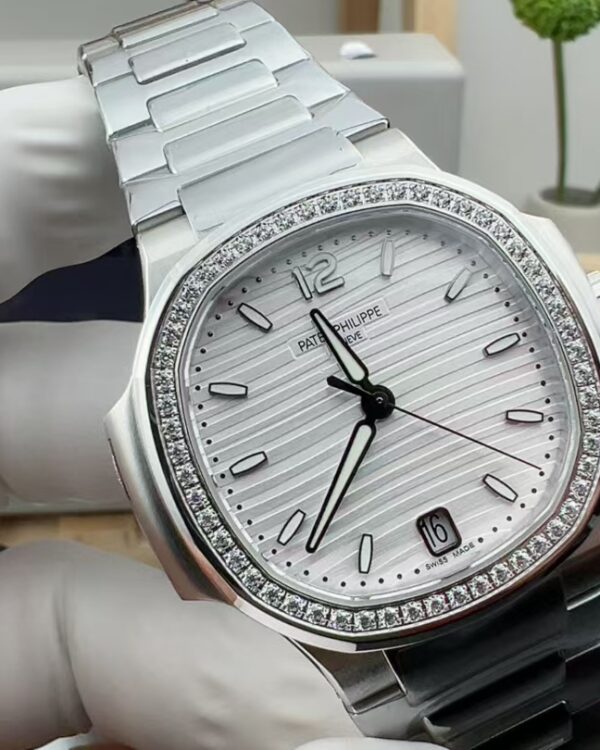 3K Patek Philippe Diamond Ring Female Nautilus Steel Band White Plate
