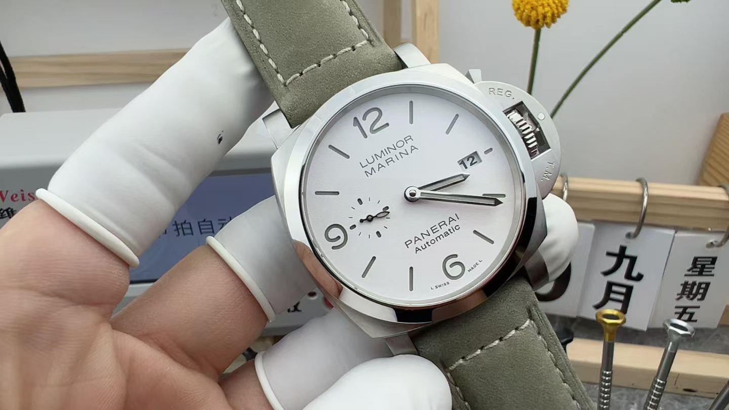 VS Panerai 1314 belt white disc