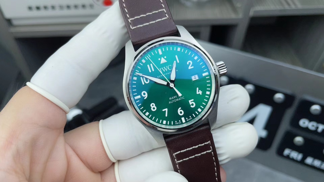 V7 International Green Disc Mark 20 Belt