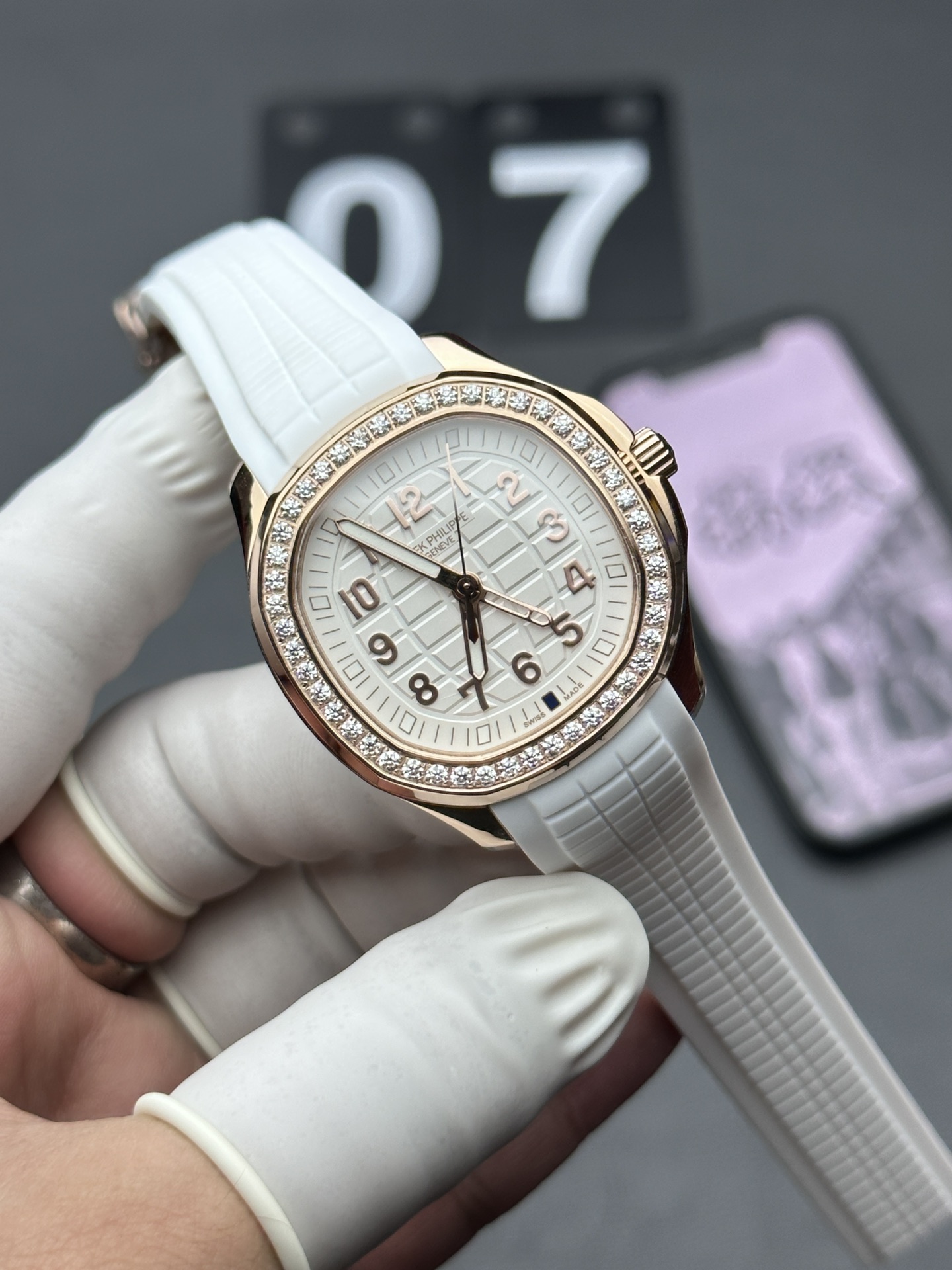 GR Patek Philippe 5268 belt white disc