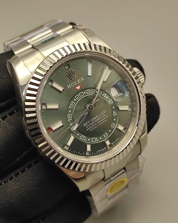VS Rolex Skywalker Steel Belt Green Plate
