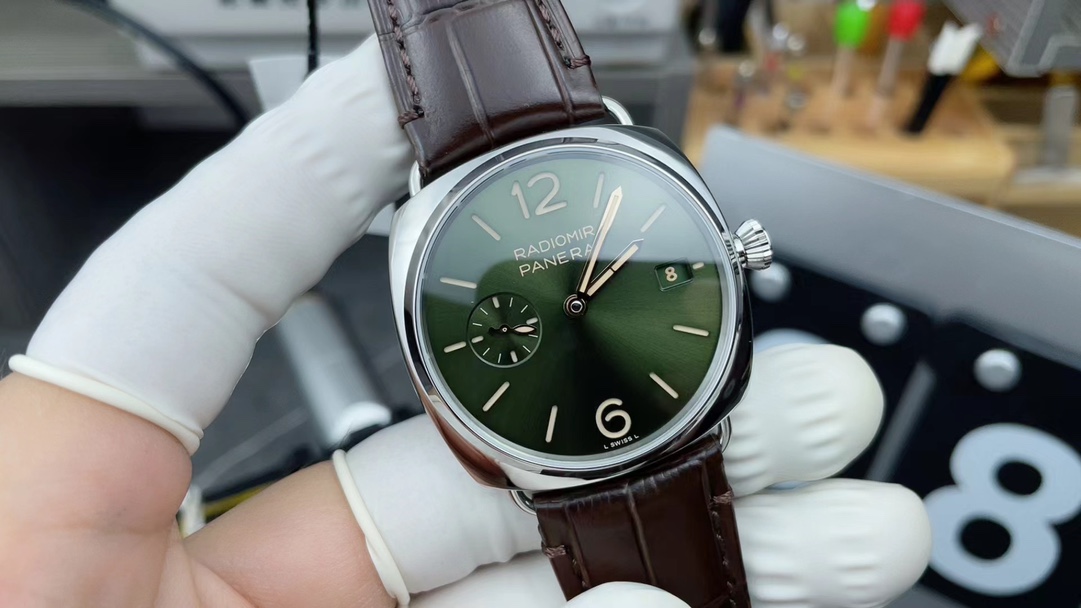 VS Panerai 1386 belt green disc
