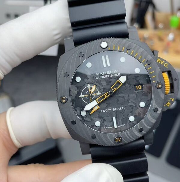 VS Panerai carbon fiber 1324 rubber strap black plate