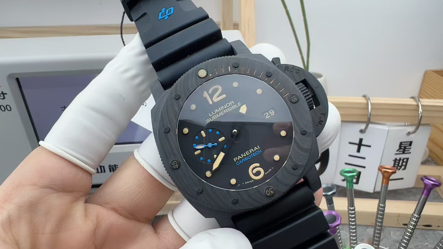 VS Panerai 616 rubber strap black plate