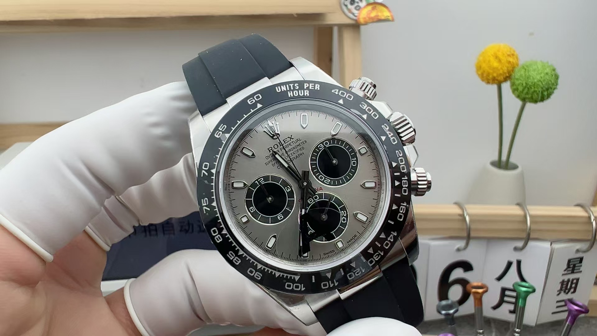 VS Weighing Rolex Gray Gedi Rubber strap grey plate