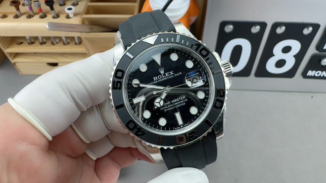 Factory c Rolex White Yacht Eagle Face Rubber Band Black Plate