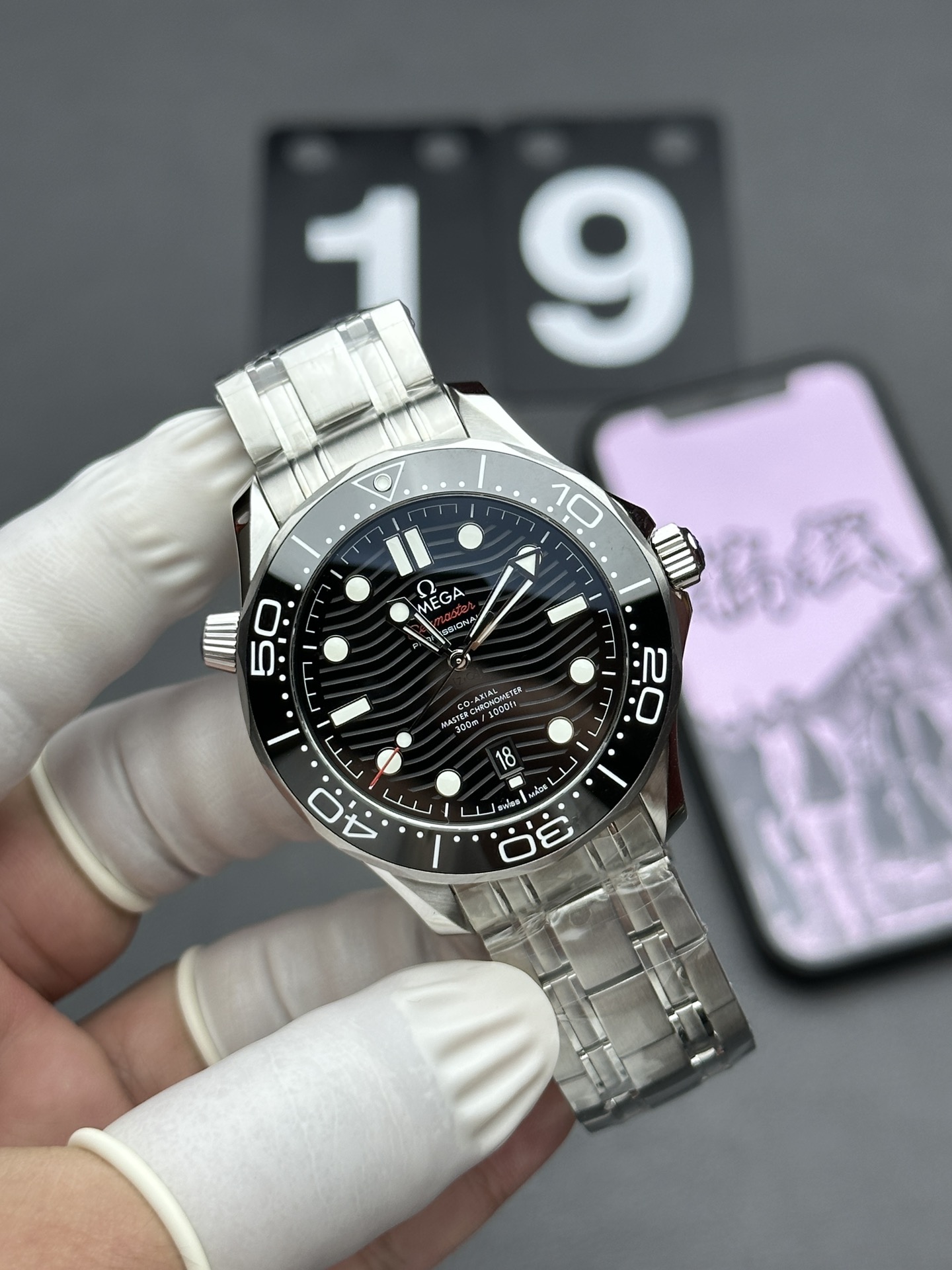 VS Omega Seahorse 300 Steel Belt Black Plate