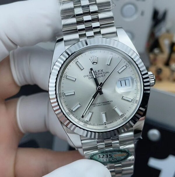C Rolex Log 126300 Steel Belt Silver Plate