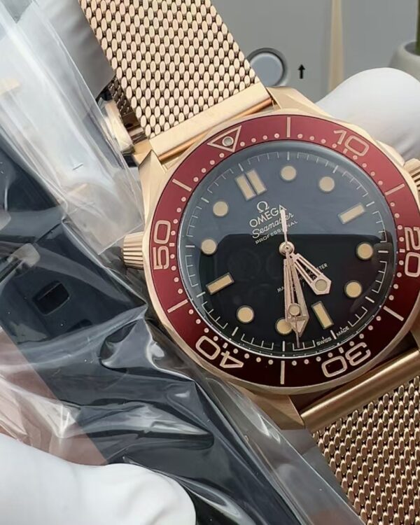 VS Omega's new style has no time to die, Milan-Nice woven steel strip black plate