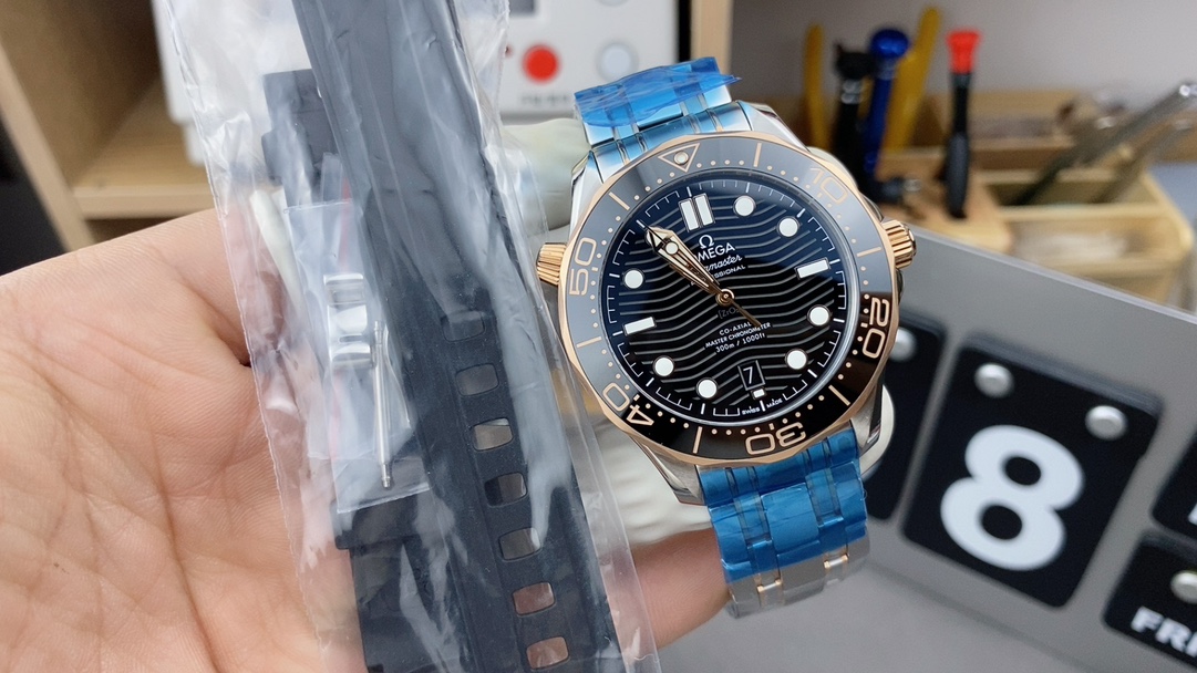 VS Omega Rose Seahorse Steel Strip Black Plate