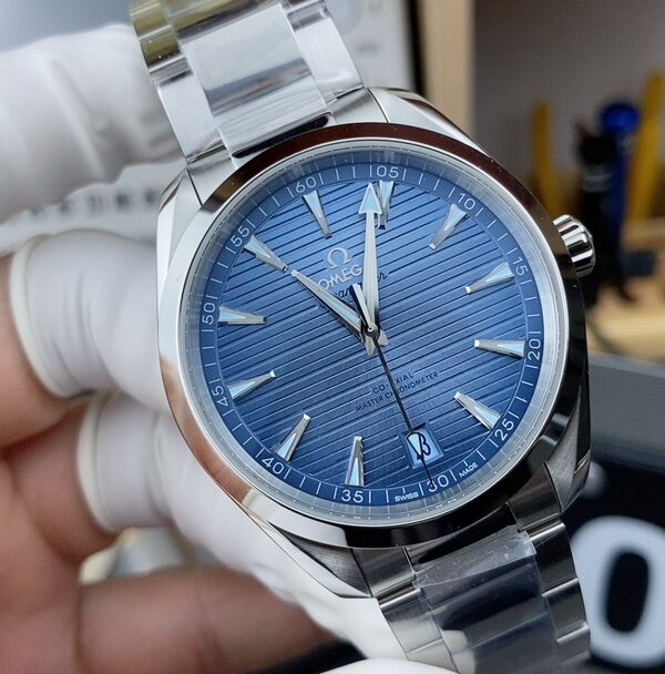 VS Omega gradient ice blue teak seahorse 150 steel strip gradient ice blue plate