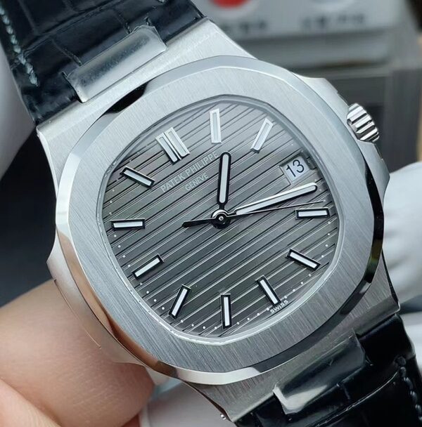 3K Patek Philippe Nautilus 5711 Belt Grey Tray