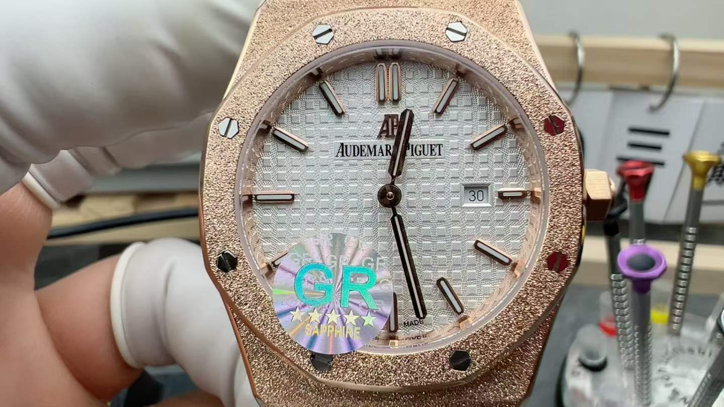 GR Audemars Piguet Women's Watch 15454 34mm rose gold cream gold steel strip white plate