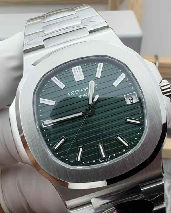 V Factory Patek Philippe 5711 Steel Belt Green Plate
