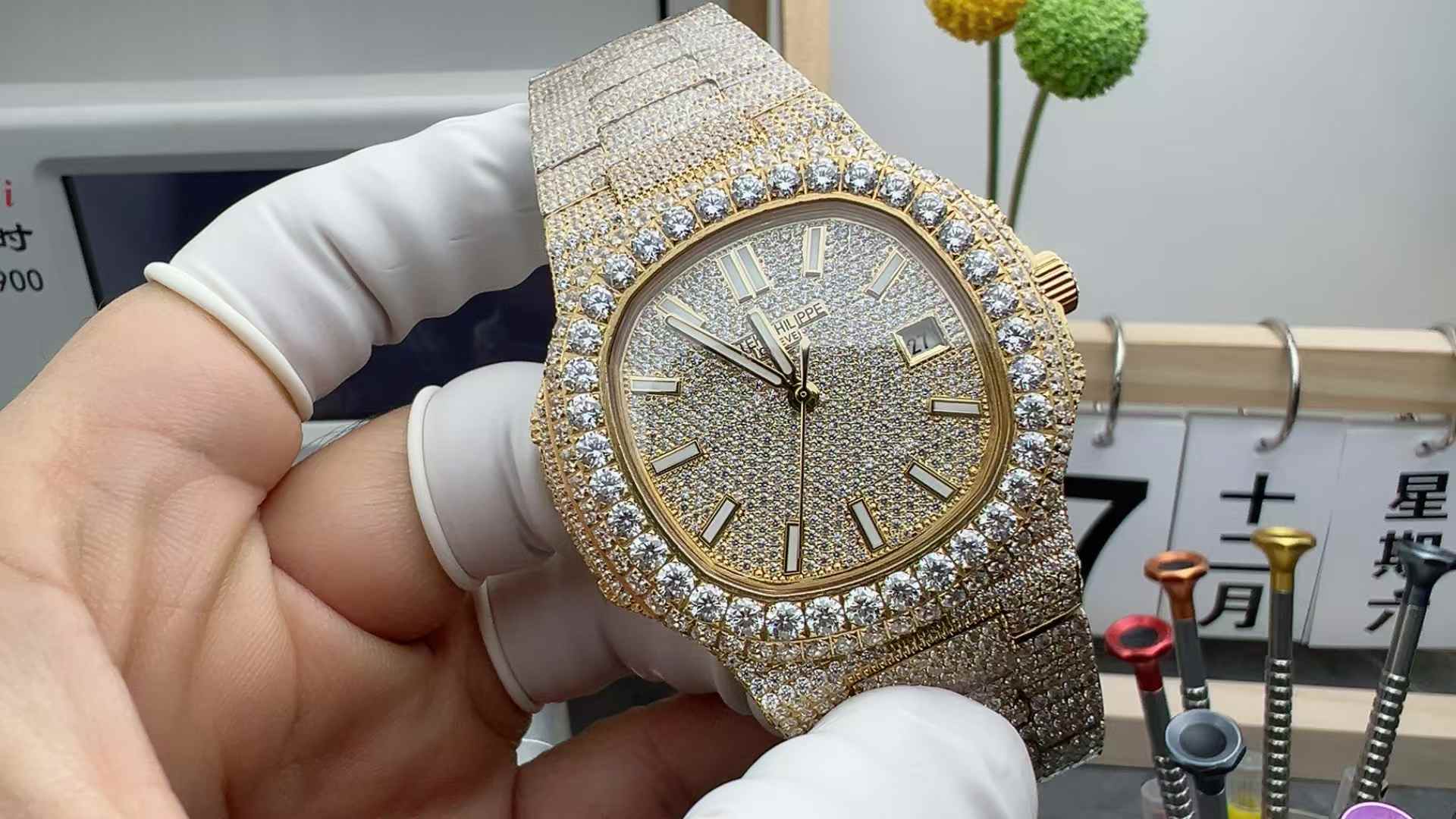 TW Patek Philippe 5719 Full Diamond Parrot Steel Strip