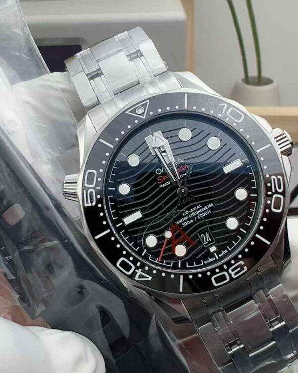VS Omega Seahorse 300 Steel Belt Black Plate