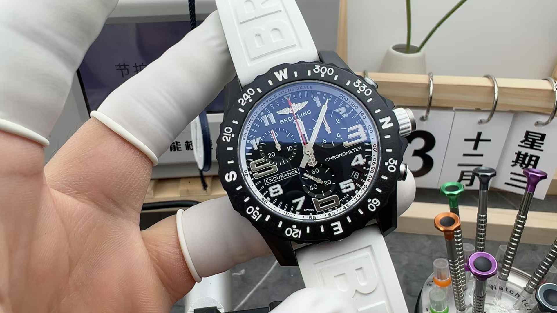 Original order factory Breitling chronograph quartz watch rubber belt black plate