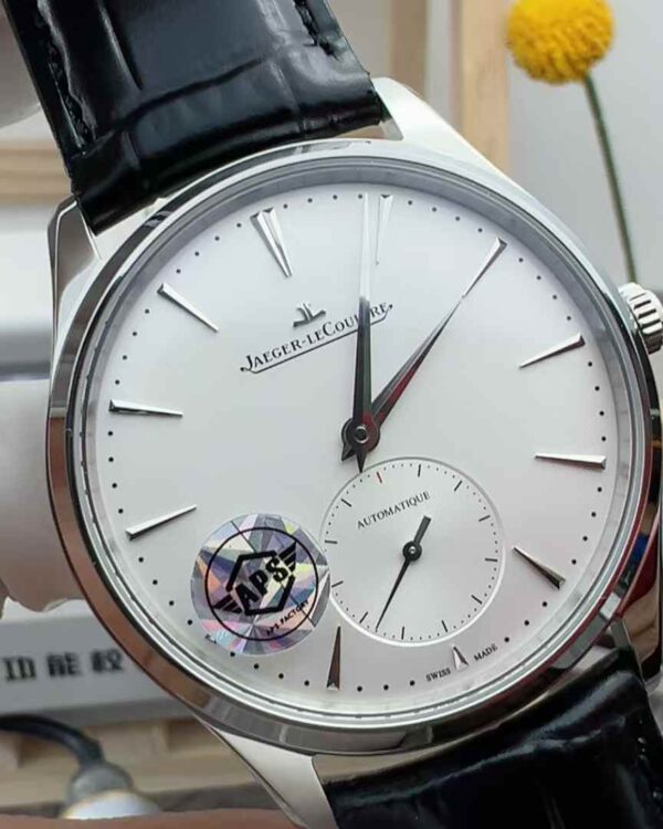 APS Factory Jaeger-LeCoultre Ultra-thin Master Silver Face Two and a Half Pin 39MM Black Belt