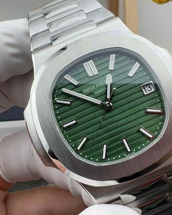 3K Factory Patek Philippe Nautilus Green 5711 Olive Green Face 40MM Steel Strip
