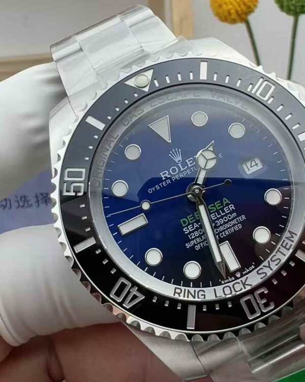 C+ Factory Rolex Haishi Type 136660 Gradient Ghost King Gradient Blue Black Face Ceramic Ring Steel Strip
